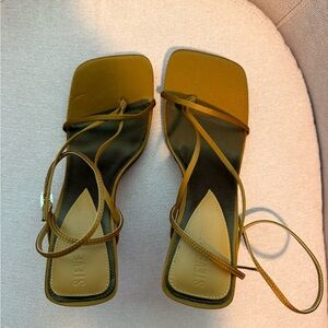 NEW - Steve Madden Olive Green Strappy Sandals